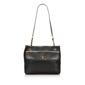 Chanel Chain Tote Bag Black Gold Caviar Skin